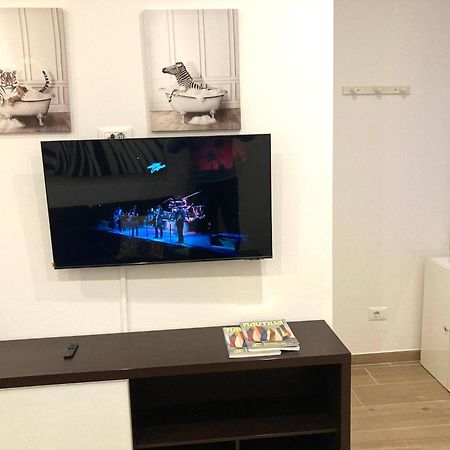 Casa Cereria - Apartment With Parking Triest Exterior foto